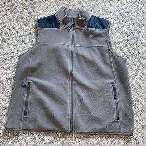 Vineyard Vines fleece vest
